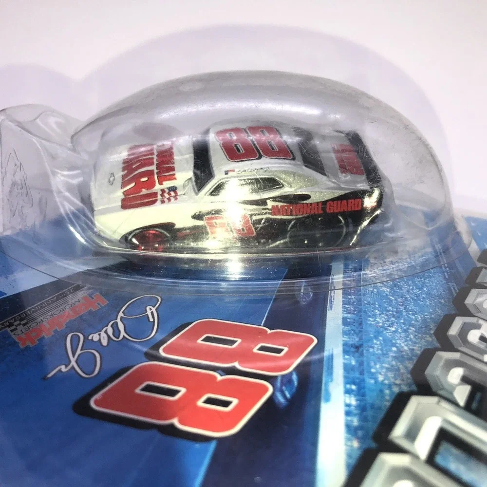 Winner's Circle Nascar Dale Earnhardt Jr 69 Chevrolet Camaro National Guard 1/64